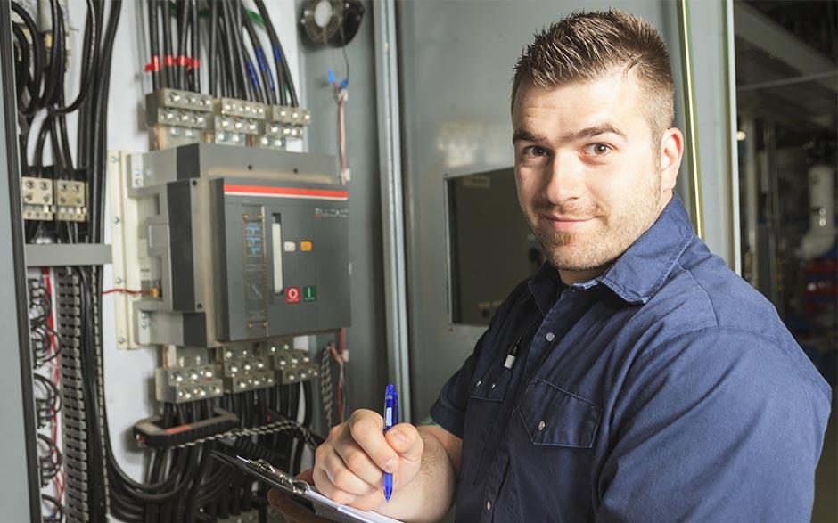 taux horaire électricien Poissy